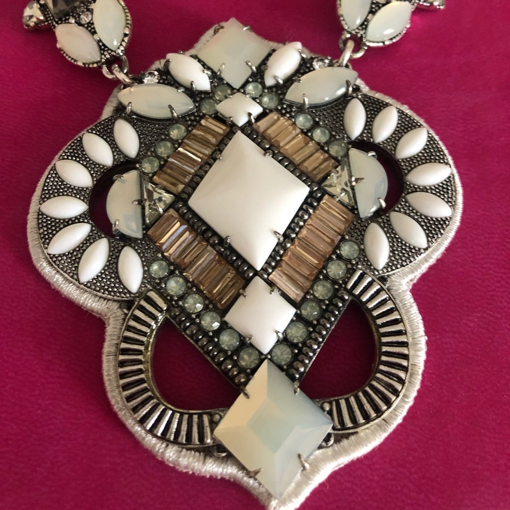 Stella and Dot necklace